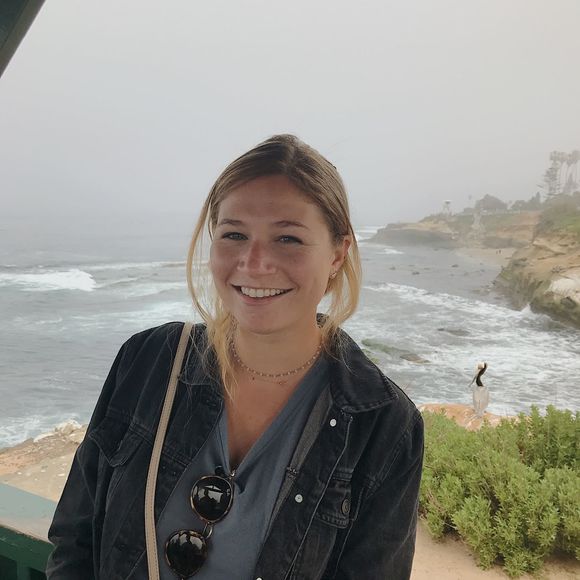 Meet your Posher, Christine - Picture 1 of 1